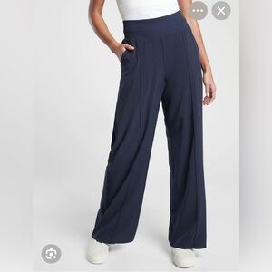 Athleta Black Nolita Wide Leg Woman’s pant NWT